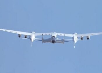 Virgin Galactic founder Richard Branson takes off for space aboard Unity 22