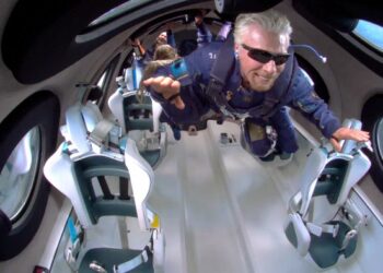 Branson blasts off with Virgin Galactic