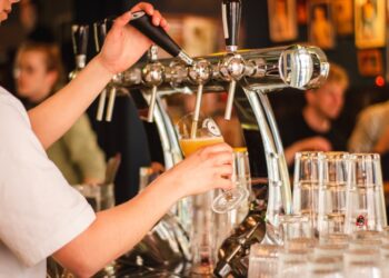 UKHospitality welcomes England reopening plans