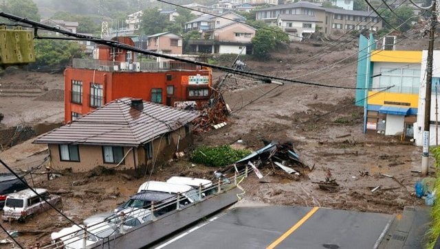 Un alud de lodo entierra 80 casas en la ciudad japonesa de Atami;  al menos 19 personas desaparecidas