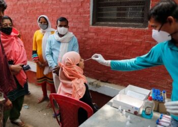 India reports over 40,000 cases for second day; active cases surge to 4,03,840