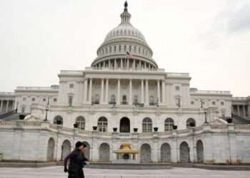 US lawmakers introduce bill to end programme allowing foreign students to stay after studies