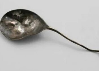 Battered-looking spoon worth 20 paise sold for whopping Rs 2 lakh at London auction