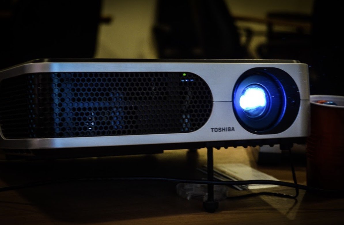 Proyectores 4K: Ventajas y cómo elegir el adecuado
