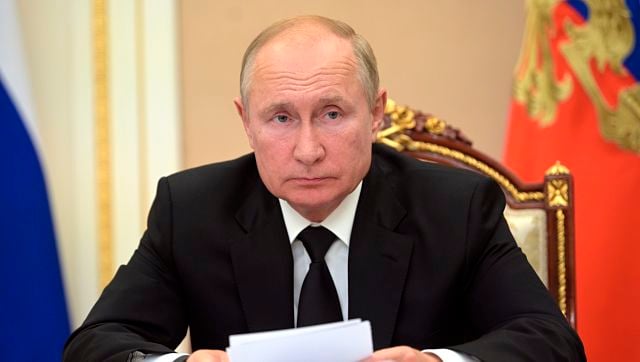 Russian president Vladimir Putin says 'several dozen people' within Kremlin inner circle have COVID-19