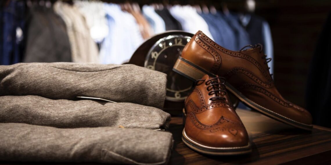 zapatos y productos de moda