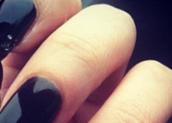 Qué tener en cuenta al comprar un esmalte de uñas