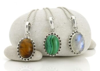Joyas de plata con piedras naturales nobles 