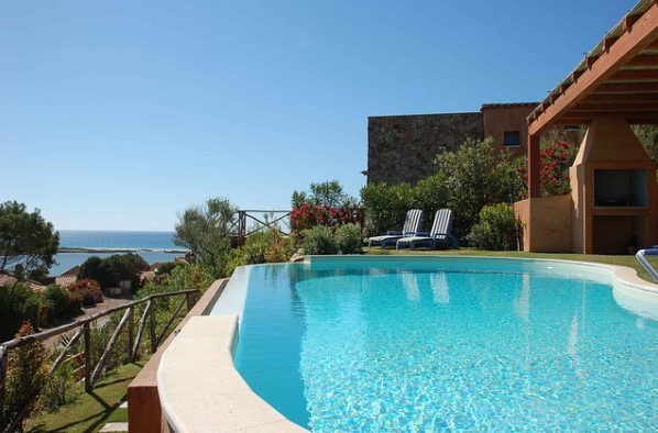 Piscina con vistas