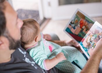 Inteligencia artificial logra imitar la visión de un bebé de meses