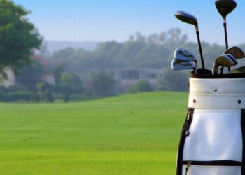 Equipamiento de golf para jugar como un profesional