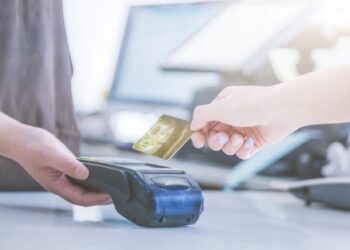 ¿Para qué sirve la tarjeta de crédito departamental?