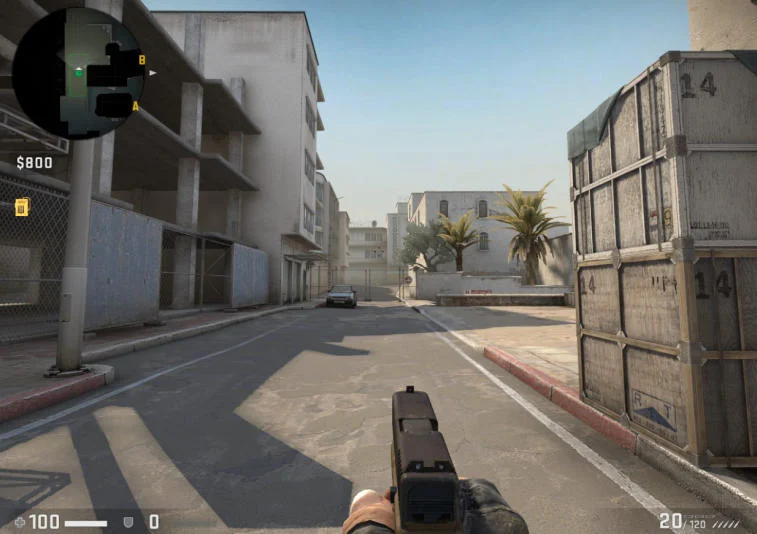 &iquest;C&oacute;mo alejar el arma en CS:GO?