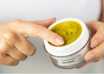 Elige bien los productos adecuados para cuidar la piel y mantenerla joven