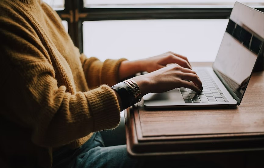 Mejora tu futuro estudiando en una universidad virtual