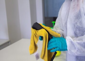 Preguntas para hacer antes de invertir en una franquicia de limpieza