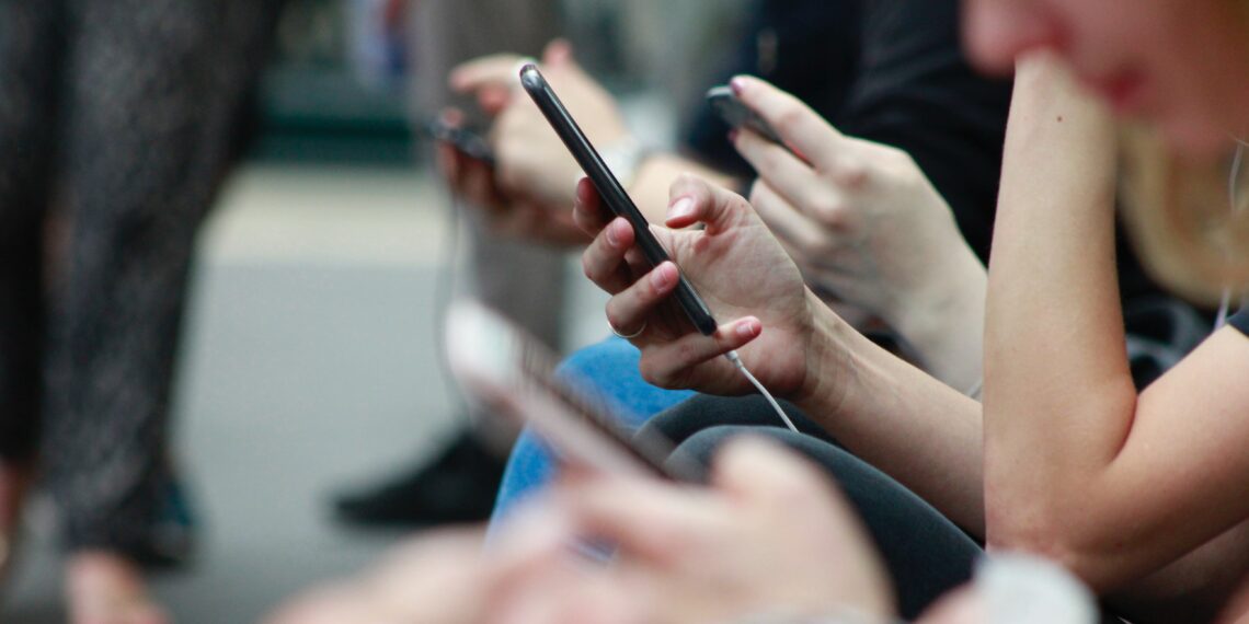Los 3 sectores de entretenimiento a través del celular con más demanda en la actualidad