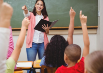 Políticas educativas empleadas para garantizar el Derecho a la Educación