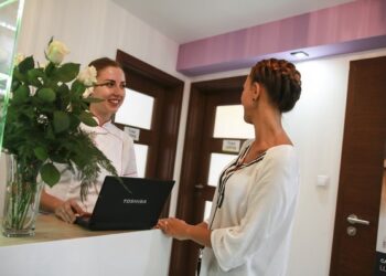 Equipa tu clínica de estética con el mejor mobiliario del mercado
