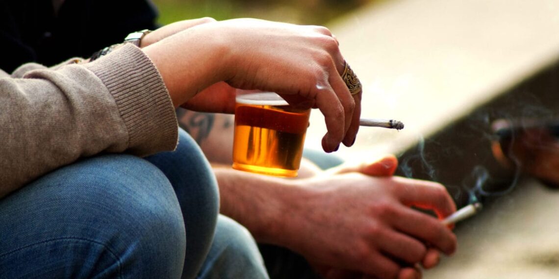 Por qué es importante evitar el tabaco y el alcohol para tu salud