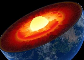 El núcleo de la Tierra se ha frenado