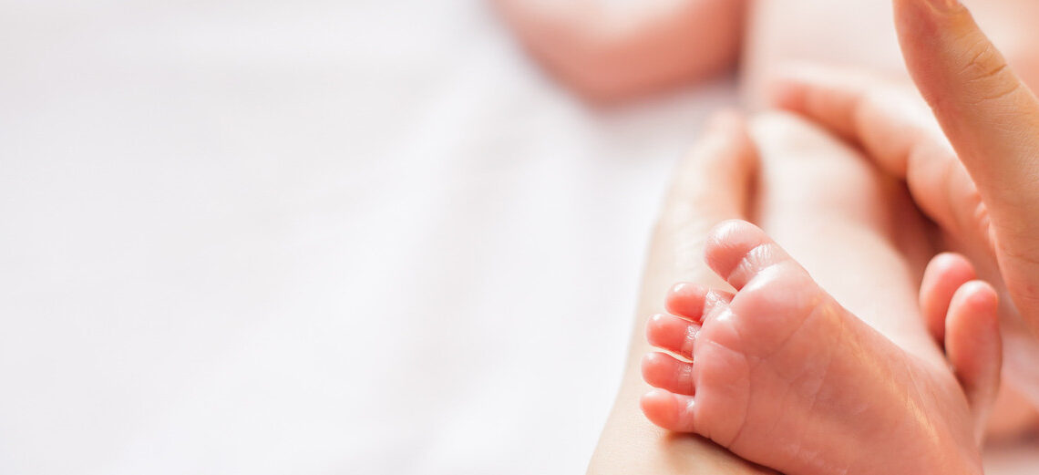 ¿Qué son los masajes infantiles? Guía para recién nacidos