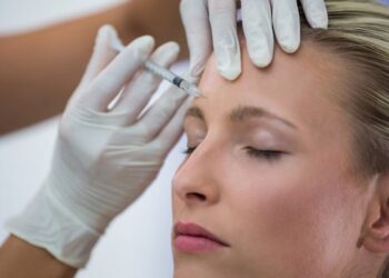 Descubre cómo puedes rejuvenecer tu rostro con tratamientos de botox