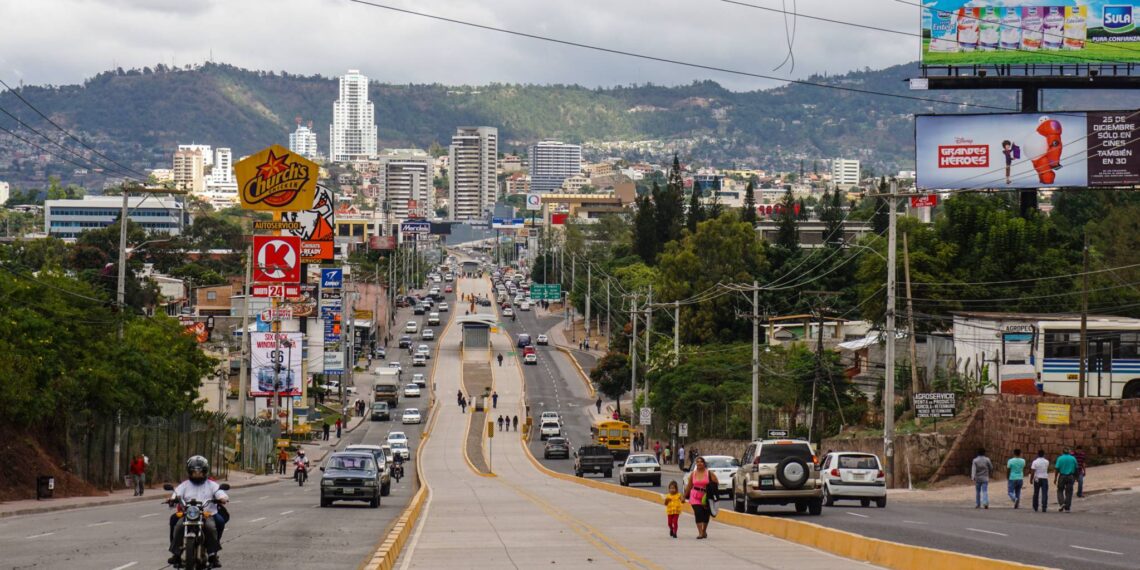 ¡Descubre los Destinos Laborales Ideales para Jóvenes Profesionales en Honduras!
