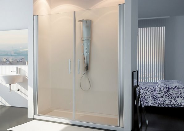 Cristal o acrílico: ¿cuál es el material adecuado para las mamparas de ducha?