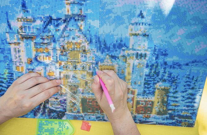 Cómo los pasatiempos mejoran tu creatividad y productividad