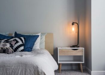 Elige el mejor buró para recámara con estos tips infalibles