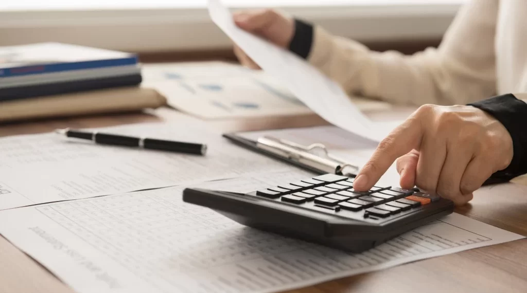 ¿Sabías que puedes negociar tus deudas sin endeudarte más? Así funciona la liquidación de deudas