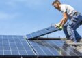 ¿Tienen impuestos las placas solares? Qué debes saber antes de instalar autoconsumo