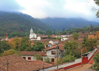 San Sebastián del Oeste, tradición y naturaleza