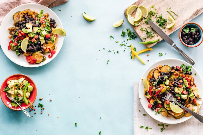 Plato de comida saludable para toda la familia