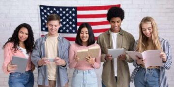 ¿Por qué un año escolar en el extranjero puede abrirte las puertas a las mejores universidades?