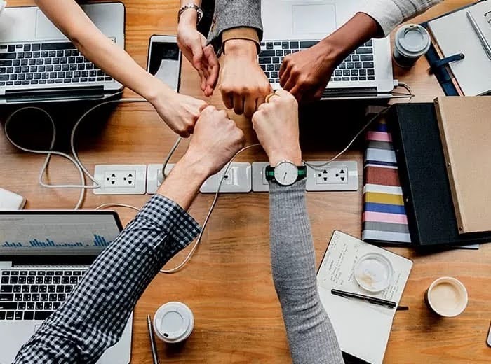 ¿Plantilla pre diseño o desarrollo a medida? Qué le conviene realmente a tu empresa