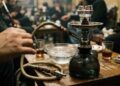Ritual de humo y caladas: el secreto para una sesión de shisha perfecta